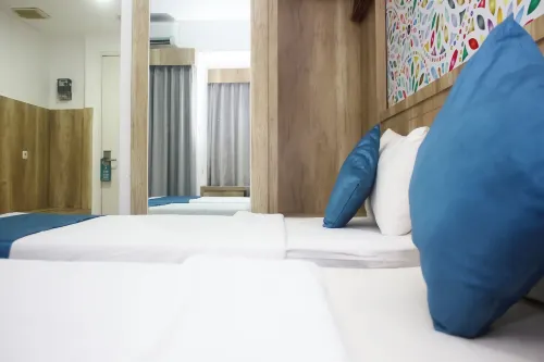 Urban Hotel Serpong Photos