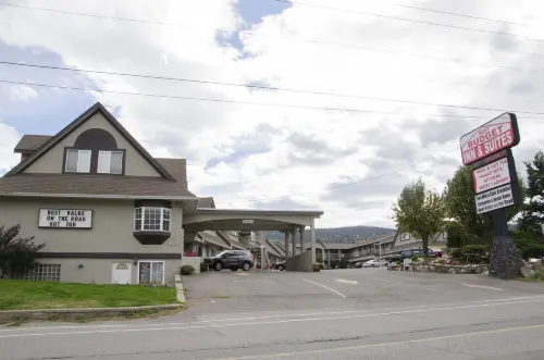 Best Budget Inn & Suites Kamloops Exterior Photos