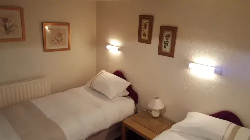 Sakura Edinburgh Guest House Rooms Photos