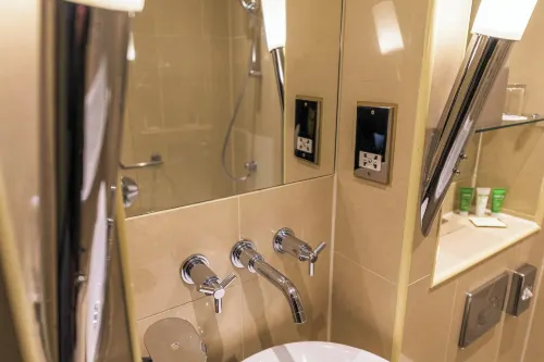 Hyde Park International Rooms Photos