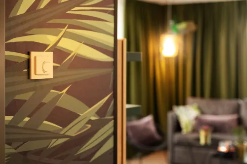 Holiday Inn - the niu, Crusoe Bremen Airport Photos