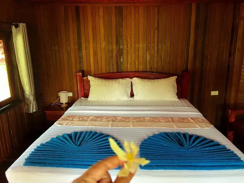 Diamond Beach Resort Kamar Photos