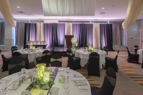 Delta Hotels Saint John Dining Photos