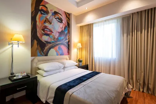Best Western Plus Embassy Hotel Photos