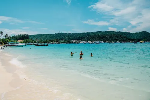 Phi Phi Cliff Beach Resort À proximité de l'hôtel Photos