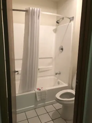 Super 8 Phoenix Metro North Rooms Photos
