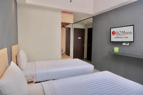 Hotel @HOM Semarang by Horison Kamar Photos