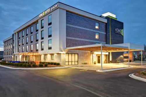 Home2 Suites by Hilton Taylor Detroit Eksterior Photos