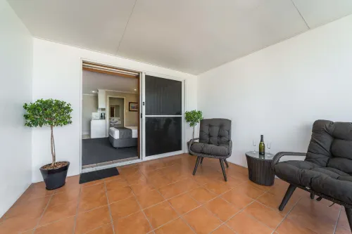 Cosmopolitan Motel & Serviced Apartments Public Areas Photos