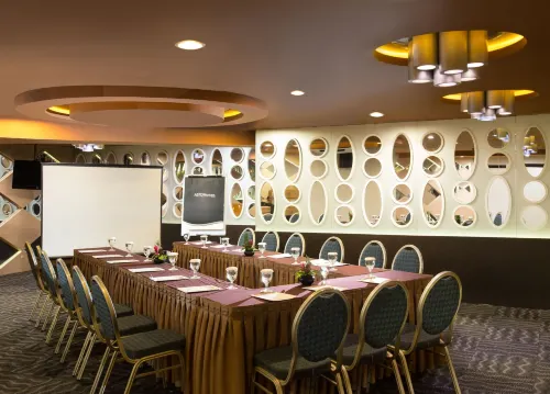Horison Ultima Suite & Residences Rasuna Jakarta Business Facilities Photos
