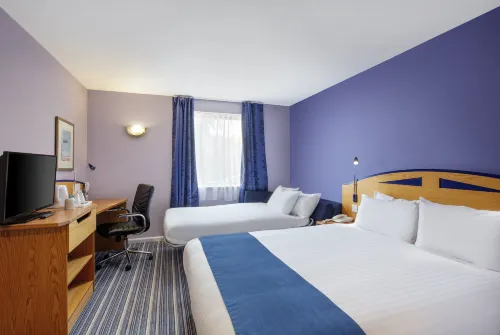 Holiday Inn Express Poole Chambres Photos