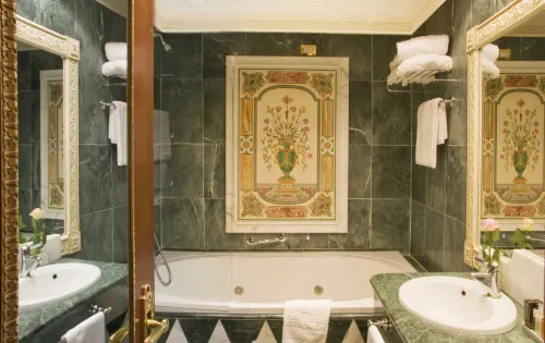 Grand Hotel des Iles Borromées & Spa Photos