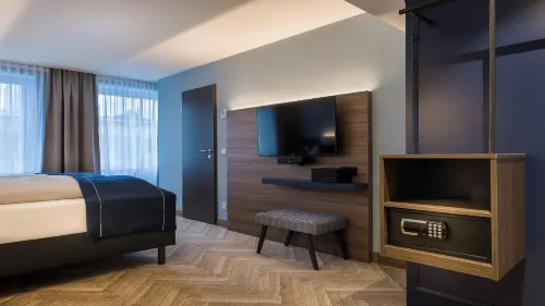 Holiday Inn - the niu, Welly Kiel Rooms Photos