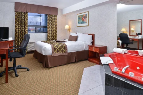 Lexington Inn & Suites-Windsor Featured Photos