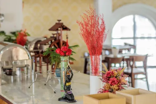 President Hotel Restauration Photos