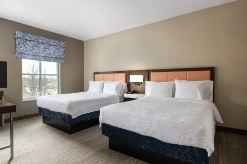 Hampton Inn and Suites by Hilton Logan Rooms Photos
