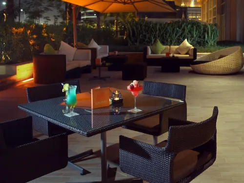 Centro Yas Island Public Areas Photos