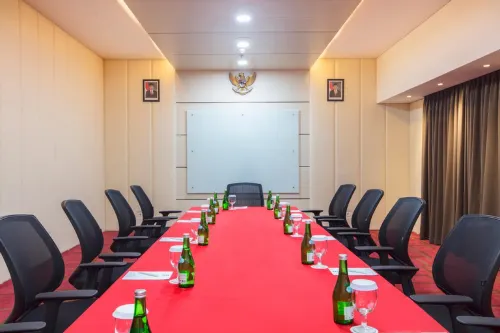 Best World Kindai Hotel Бизнес-удобства Photos