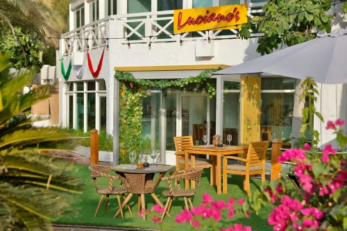 Al Habtoor Grand Resort, Autograph Collection By Marriott Exterior Photos