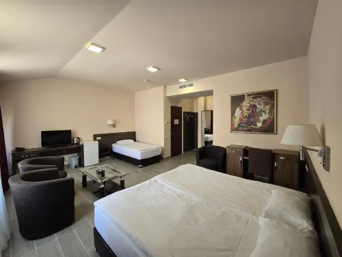 Yerevan Deluxe Hotel Photos