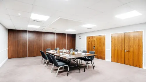 Holiday Inn London - Luton Airport Espaces Affaires Photos