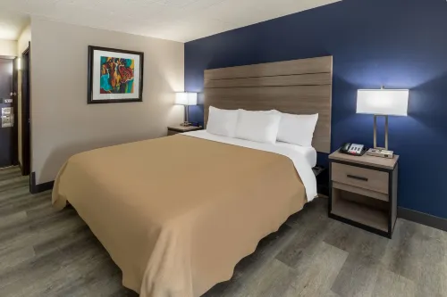 Super 8 by Wyndham Laredo Photos