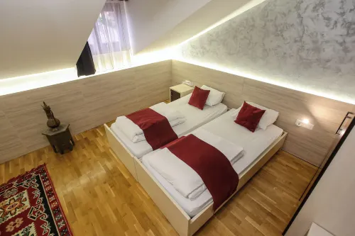 Hotel Emen Photos
