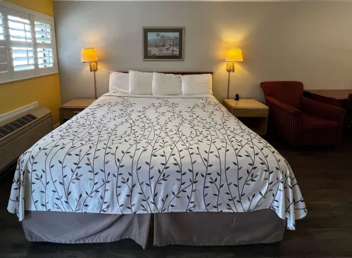Motel 6 San Francisco, CA – Fisherman’s Wharf Photos