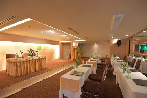 The Seasons Pattaya Business Facilities Photos