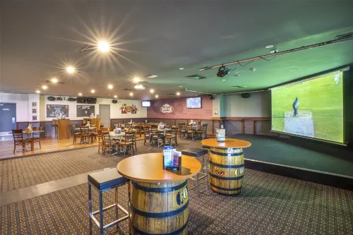 Nightcap at Springwood Hotel Dining Photos
