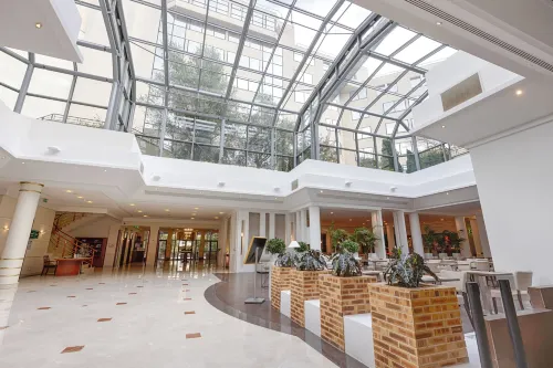 Occidental Paris Levallois Espaces publics Photos