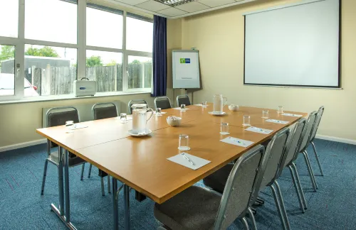 Holiday Inn Express Burton Upon Trent Espaces Affaires Photos