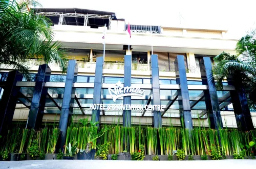 Nirmala Hotel & Convention Centre Eksterior Photos