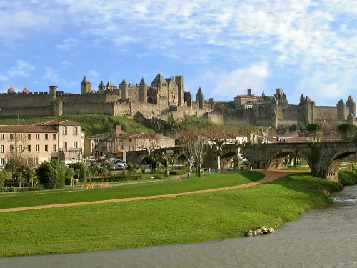 Ibis Styles Carcassonne la Cité À proximité de l'hôtel Photos