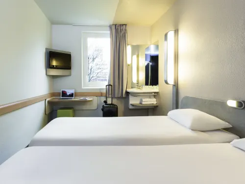 Hôtel Ibis Budget Paris Porte de Montmartre Chambres Photos