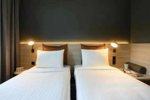 Moxy Stuttgart Feuerbach Rooms Photos