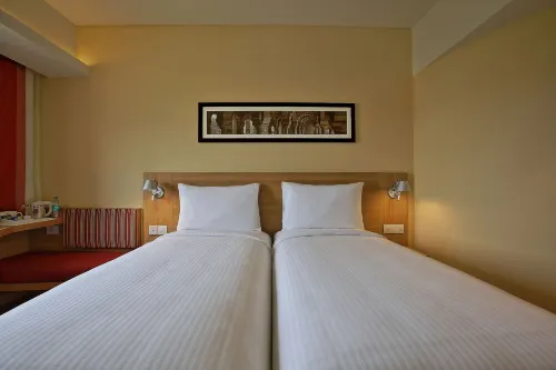 Ibis Kochi City Centre Zimmer Photos