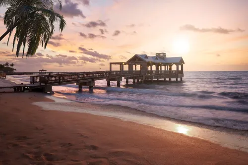 The Reach Key West, Curio Collection by Hilton Freizeit und Erholung Photos