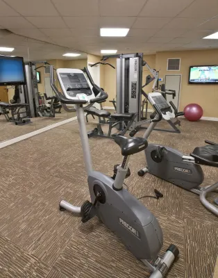 Clarion Collection Hotel Arlington Court Suites Leisure & Recreation Photos