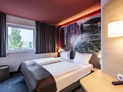 B&B HOTEL München-Messe Rooms Photos