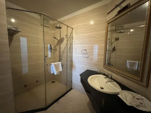White Lion Hotel Rooms Photos