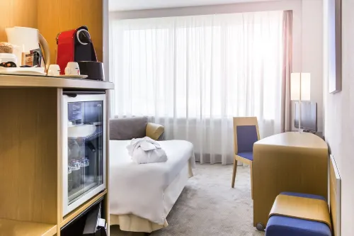 Novotel Lille Centre Gares Rooms Photos
