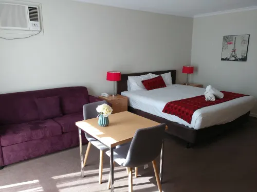 Parkdale Motor Inn Rooms Photos