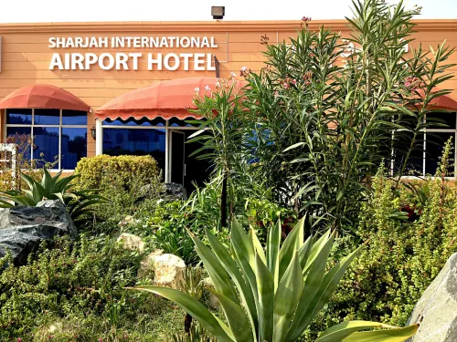 Sharjah International Airport Hotel Exterior Photos