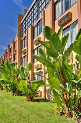 Holiday Inn & Suites Anaheim (1 Blk/Disneyland®) Exterior Photos