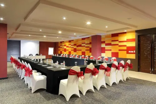 Mercure Padang Fasilitas Bisnis Photos