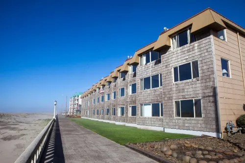 Ebb Tide Oceanfront Inn Exterior Photos