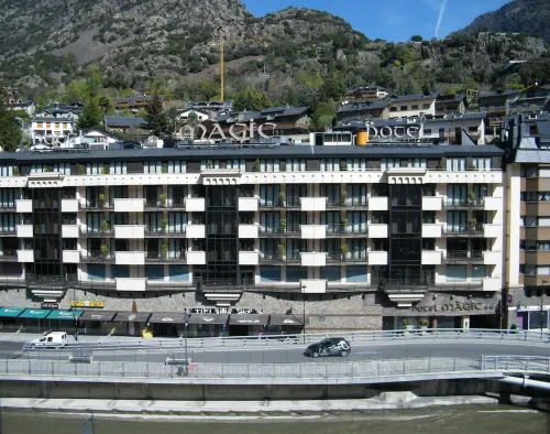 Hotel Màgic Andorra Экстерьер Photos