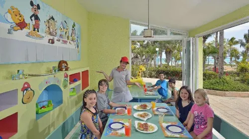 Sol Cayo Coco Dining Photos