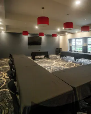 Microtel Inn & Suites by Wyndham Mont Tremblant Business Facilities Photos